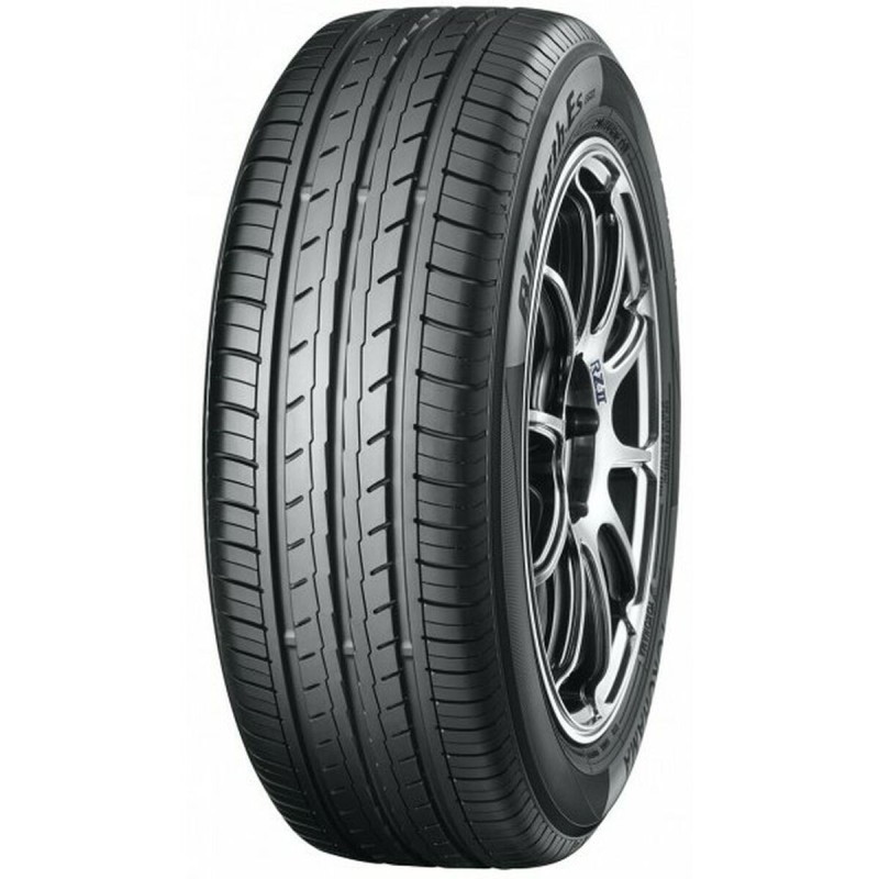 Pneus de voiture Yokohama BLUEARTH ES-32A 225/45VR17 - Acheter à 109,04 € seulement chez Collector's Boutique