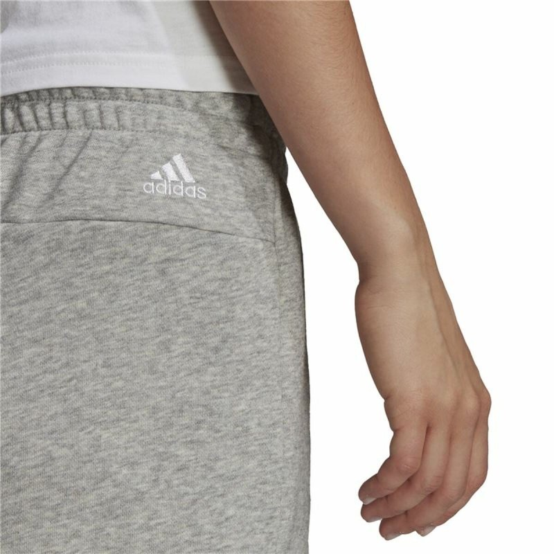 Short de Sport Adidas Essentials Slim Logo Femme Gris - Acheter à 22,79 € seulement chez Collector's Boutique